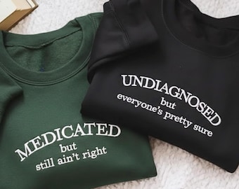 Moletom bordado sarcástico com frase engraçada de meme.