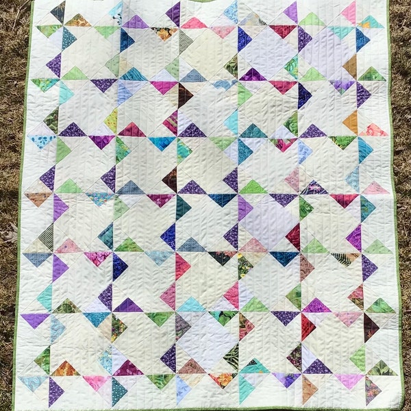 Pretty Pinwheel Lap/Throw Quilt