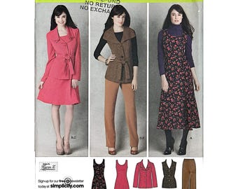 Simplicity 2155 damestrui, jack, vest en broek Naaipatroon maat BB 20W-28W