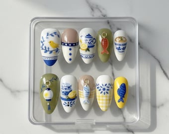 レモン、魚、青い花柄のハンドメイドプレスオンネイル、夏のネイル