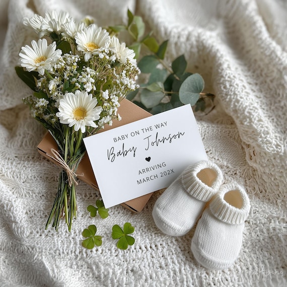 Boho St. Patricks Day Pregnancy Announcement, Pregnancy Reveal, St. Patricks Baby Announcement, Social Media Baby Reveal Template, Lucky