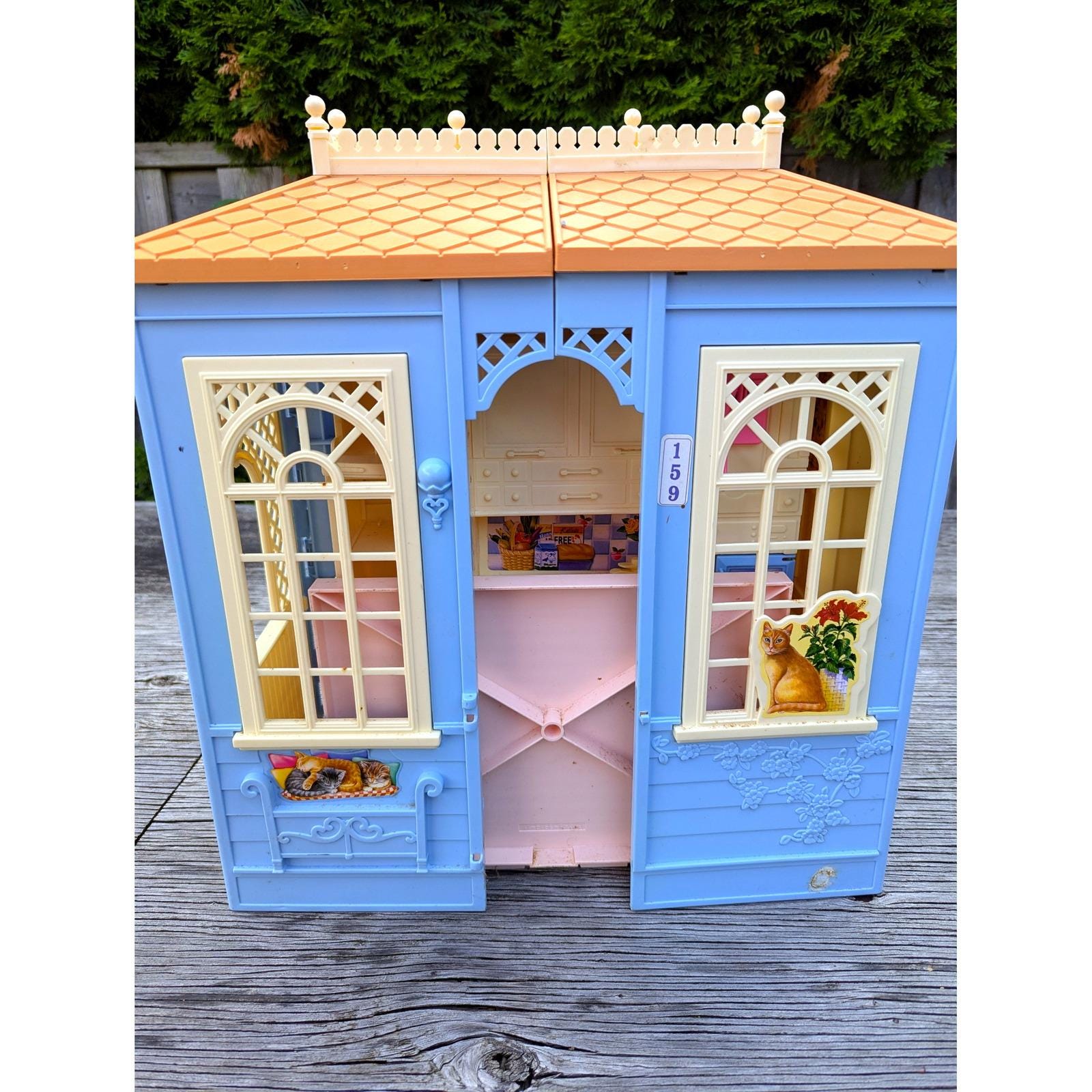 Little Tikes Barbie Dollhouse Canada - Technical View