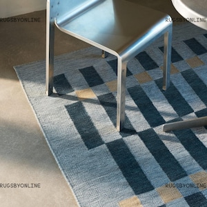 Blue Gray Geometric Border Area Wool Rug – Modern Flatweave Carpet – Contemporary Scandinavian Living Room Bedroom Decor Large Area Rug