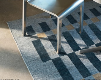 Blue Gray Geometric Wool Rug – Handwoven Scandinavian Flatweave Carpet