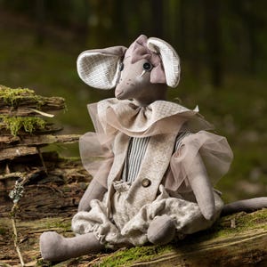 Handmade Mouse Doll - Fabric Plush Mouse with Ruffled Collar & Linen Outfit - Soft Waldorf Toy for Nursery or Gift