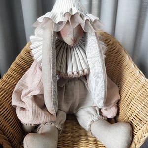 Sra. Eloise: la conejita poeta, muñeca de reliquia hecha a mano, juguete de arte textil vintage