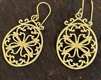 Gold Filigree Oval Earrings, Boho Floral Brass Dangles For Women, Lightweight Statement Earrings, Vintage Swirl Hoops, Elegant Brass Jewelry