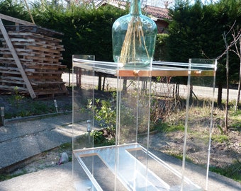 70s Beautiful Lucite Low Table - Acrylic Plexiglass Mid-Century Clear Transparent Perspex Bottle Rack - Plexiglass & Brass