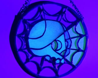 UV Glowing Skull Stained Glass Panel