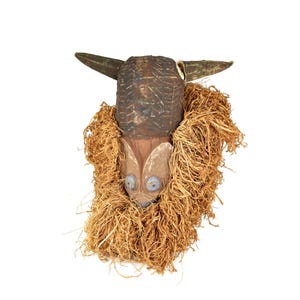 Yaka Painted Wood Mask With Raffia Mbaala