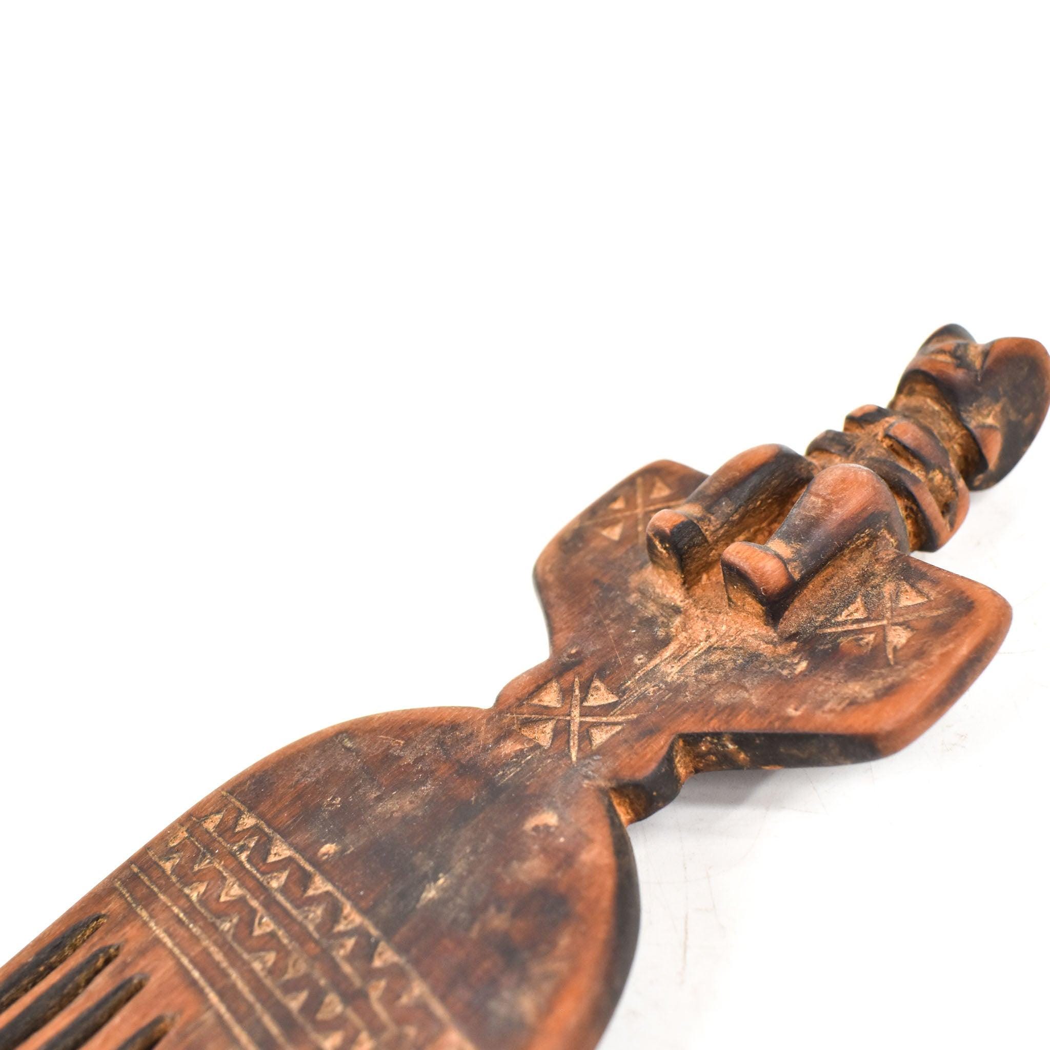Nyamwezi Mwana Hiti Figural Comb Tanzania Nyamwezi Mwana Hiti Figural Comb Tanzania – Africa Direct main image 4