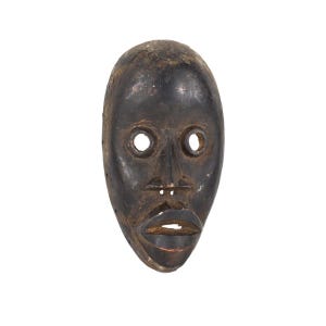 Dan Deangle Mask Liberia