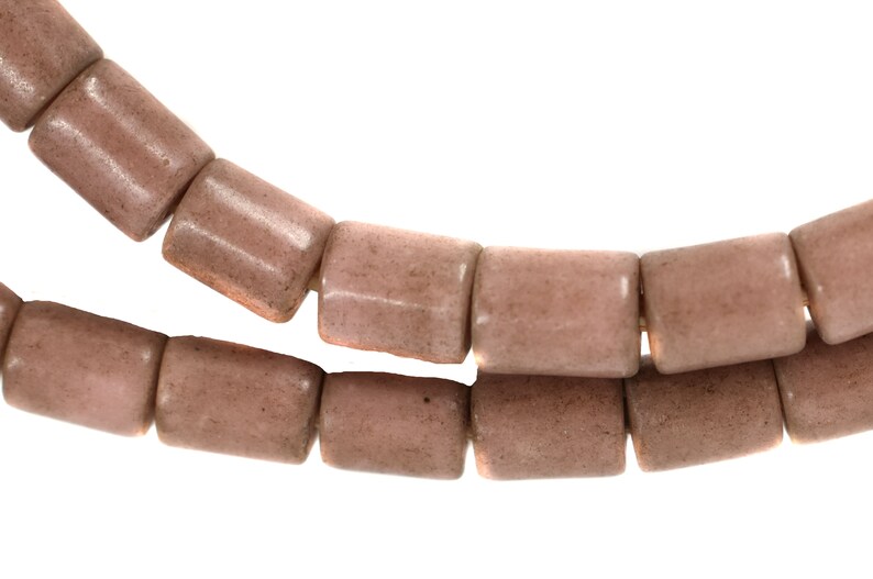 Trade Beads Mauve Flat Ended Africa 28 inch 135850