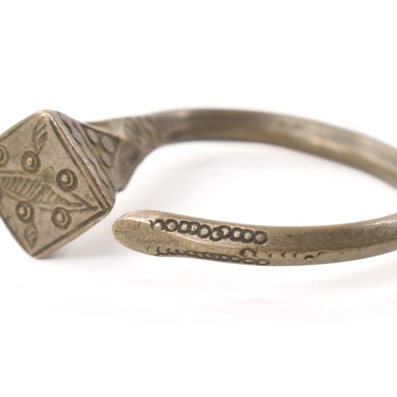 Tuareg Silver Earrings Sidley Collection Mali View 3