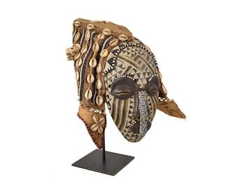 チョクウェ マスク ムワナ プウォ 頭飾り付き アンゴラ - Etsy 日本