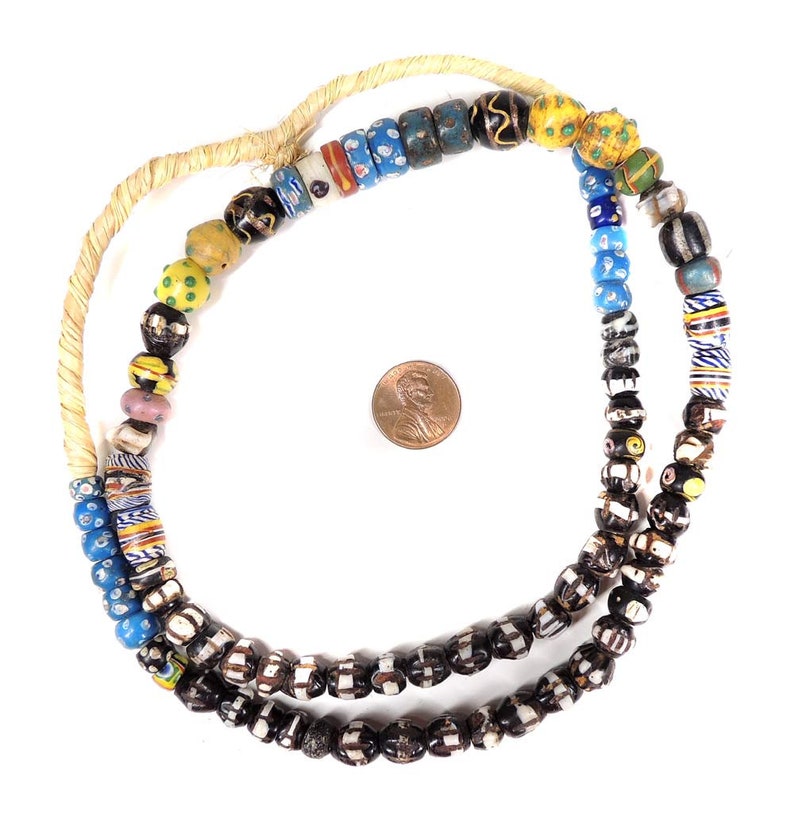 Venetian Trade Bead Mixed Africa 28 Inch 127494