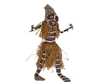 胸を持ち上げるヨルバ族の女性像（ナイジェリア） - Etsy 日本