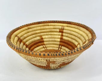 Cesta de Botswana con diseño de antílope, 6 pulgadas, COLECCIÓN MATTER