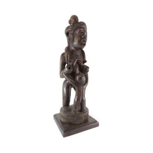 Figurine Chokwe mère et enfants Zambie