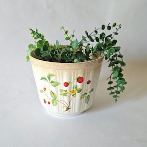 Vintage Ceramic Planter Strawberries Design - Made in Staffordshire England Pottery - Indoor Planter Flower Pot - James Kent, Old Foley