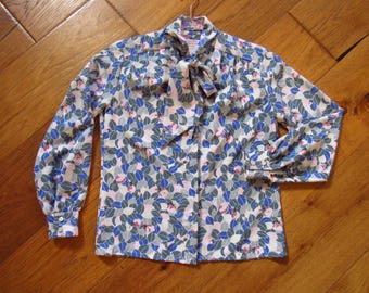 Vintage 1980's Pendleton Country Sophisticates Petite Women's Neck-Tie Blouse Button-Up Top Made in USA Floral Long-Sleeve High-Neckline