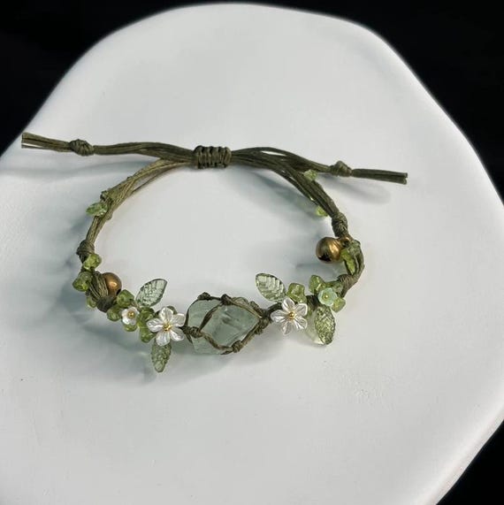 Green Fluorite Macrame Bracelet: Boho Floral Crystal Jewelry