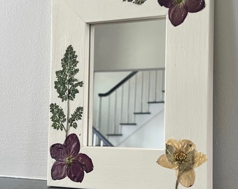 PRESSED FLOWER FRAME, wood frame mirror, pressed flowers on wood , frame, decorative mirror , floral mirror, flower mirror