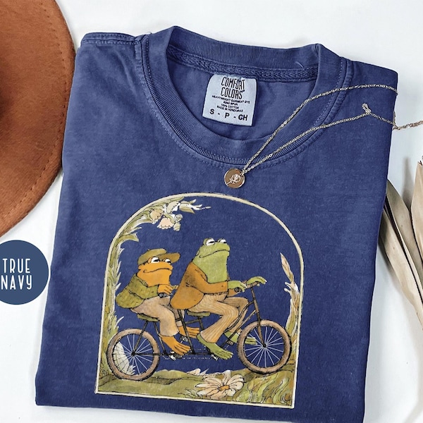 Comfort Colors Frog And Toad Shirt, Vintage Classic Book Shirt, Book Lover Gift, Retro Frogs Shirt, Frog and Toad Shirt, Vintage Book Shirt