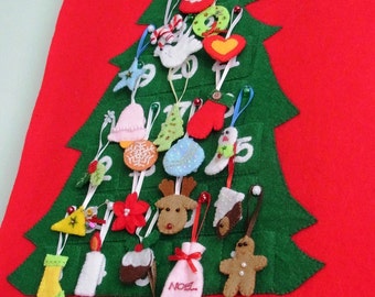 Felt Christmas advent calendar no.18 PDF pattern