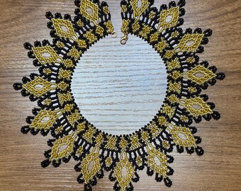 Bead necklace/Намисто з бісеру