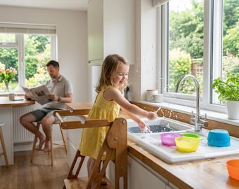 Torre de aprendizaje Montessori personalizada, ayudante de cocina plegable para niños pequeños, taburete con nombre personalizado. Regalo ideal.