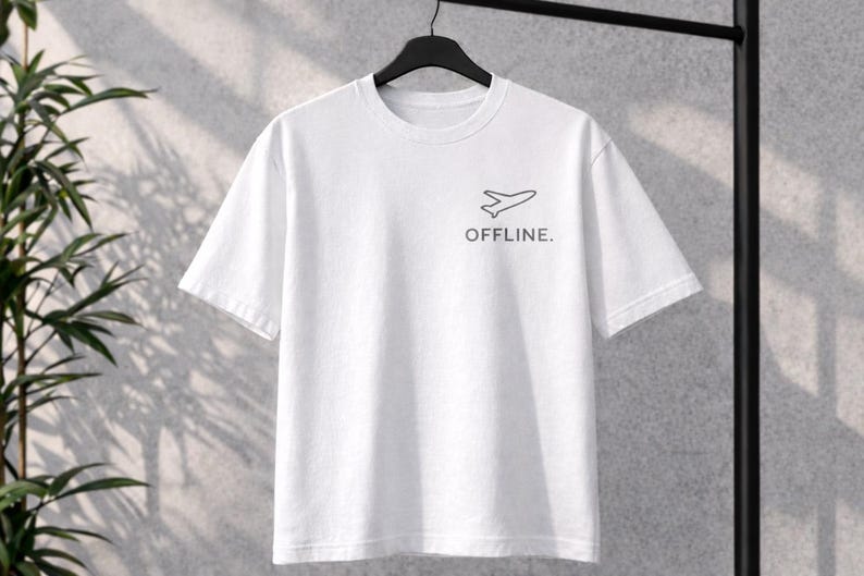 Camiseta Offline, Camiseta con estampado minimalista, Camiseta Airplane Mode, Camiseta Streetwear imagen 1
