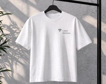 Lost Signal T-shirt, Minimalistisk Grafisk T-shirt, Streetwear-tröja med smal bröstknäppning
