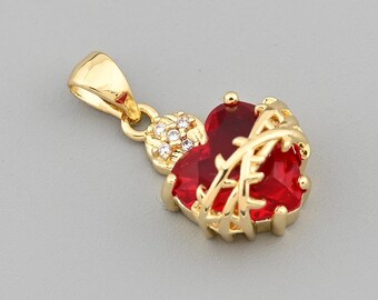 Colgante de corazón de cristal rojo facetado en oro de 18 quilates con engaste de rama y circonitas (12 x 17 mm)