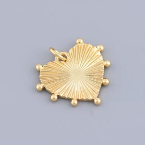 Pendentif coeur radieux d'inspiration vintage en or 18 carats avec perles, cadeau bijoux élégant 20 x 18 mm