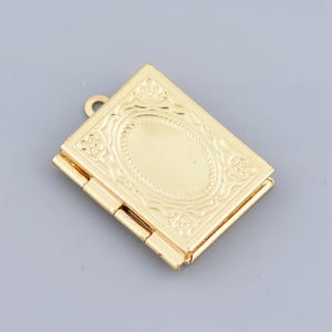 Book Shape Locket Necklace in 18K Gold Filled Vintage Style Photo Keepsake Jewelry for Women Girls 26.5x19mm
