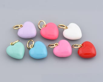 Adorables gotas de corazón de arcoíris con aspecto esmaltado y bucles dorados para crear joyas hechas a mano, 13 x 14 mm