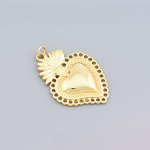 Einzigartiger Heiliger Herz Anhänger in 18K Gold Filled mit Flame Top und Retro Details für Handmade Crafts 24x14.5 mm