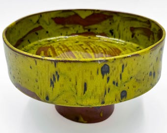 Rustic Ceramic Pedestal Bowl – Green Glazed Pottery, Farmhouse Decor
