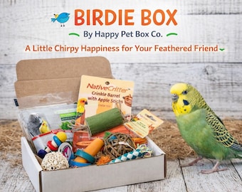 Birdie Box: caja de regalo con golosinas y juguetes para el enriquecimiento ambiental de las aves; contribuye al rescate de animales.