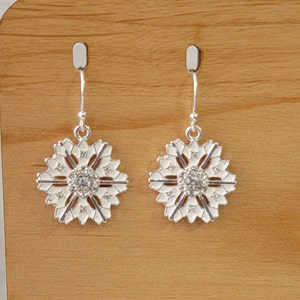 Snowflake * Vintage Style * White Enameled with Rhinestone Center * Sterling Silver Ear Wires