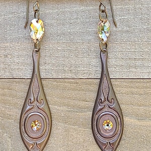 Austrian Tan/Topaz Crystals & Cabochon * Etched Brass Teardrops * Solid Brass Ear Wires
