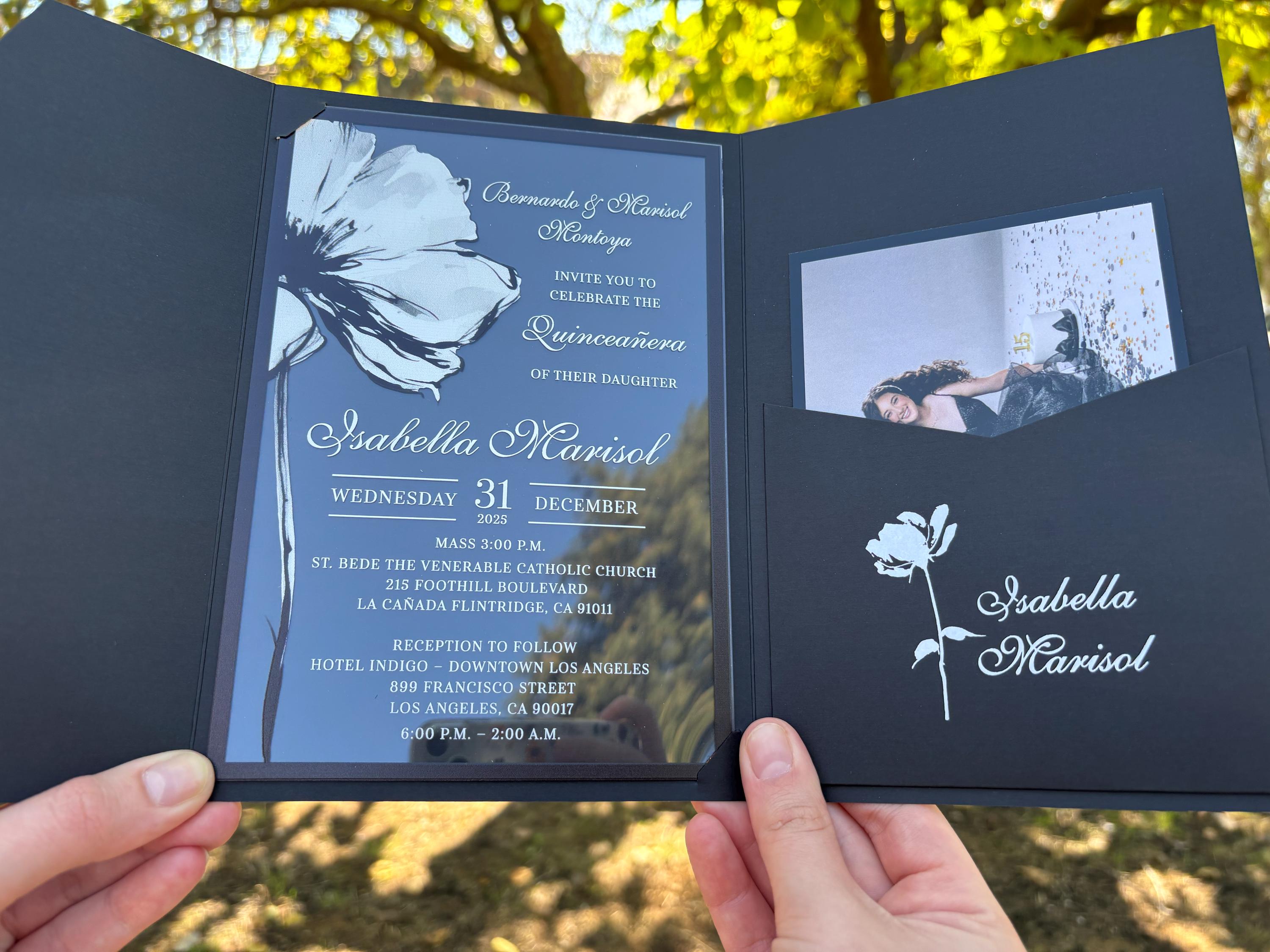 Black and White Quinceañera Invitation, Clear Acrylic, Black Canvas Pocket  Envelope, image size:3000x2250