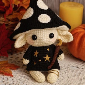 Crochet Wizard Mushroom Friend Pattern, Spooky Season Amigurumi Tutorial, Halloween English Pattern File, DIY Halloween Home Decor Gift