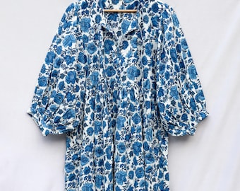 Vestido midi de algodón con estampado floral azul: estilo bohemio de verano