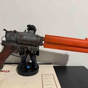 Arc Raiders - Réplica de Anvil a escala 1:1 **réplica no funcional**