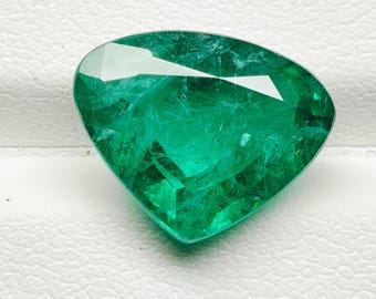 Lab created (Synthetic) emerald Heart 11x14x5.50 , 6.35cts Approximately , loose gemstone for jewellery