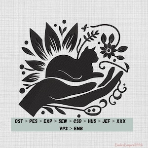 Puede incluir: Diseño de bordado en blanco y negro que muestra un gato en una mano, rodeado de elementos florales. El diseño incluye el texto "DST > PES > EXP > SEW > CSD > HUS > JEF > XXX VP3 > EMB" y "EmbroEmpireStitch".