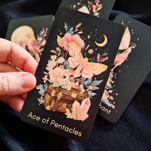 Baralho de Tarô Fada Boho Rosa, Cartas de Tarô Florais Celestiais, Conjunto de Oráculo da Floresta Encantada, Adivinhação com Cristais e Borboletas em Arte Popular