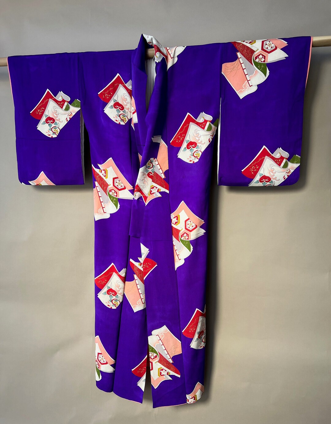 公式の店舗 Antique Silk Kinsha Kimono / Classic Old Books and Flowers 洋書